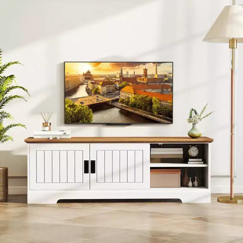 Meuble TV de ferme avec portes coulissantes et placards de rangement