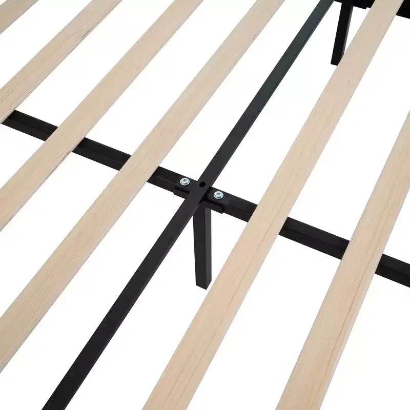 Cadre de lit plateforme avec tête de lit capitonnée en tissu bouclé